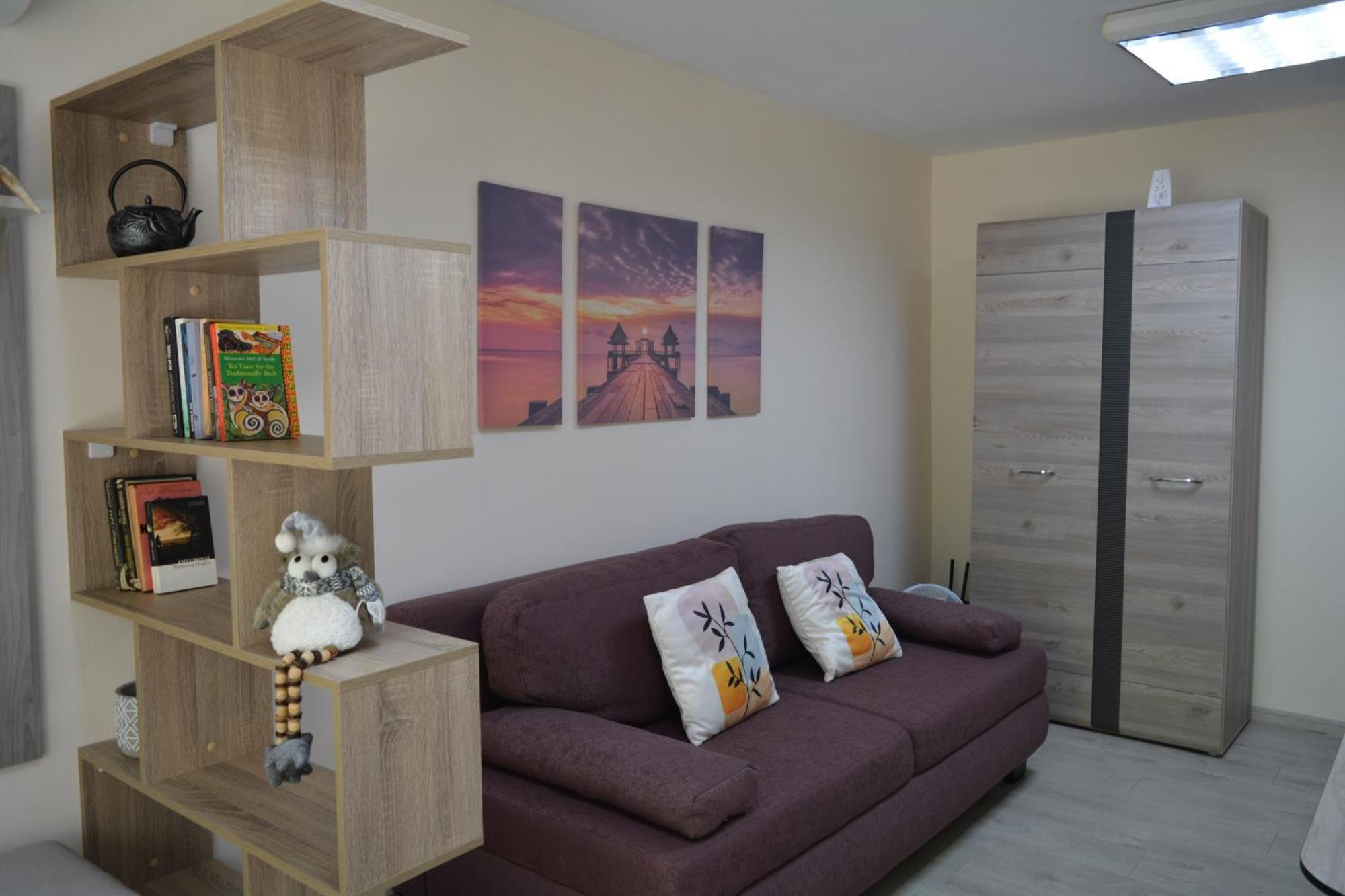 City Center Apartment With A Backyard Burgas Exterior photo